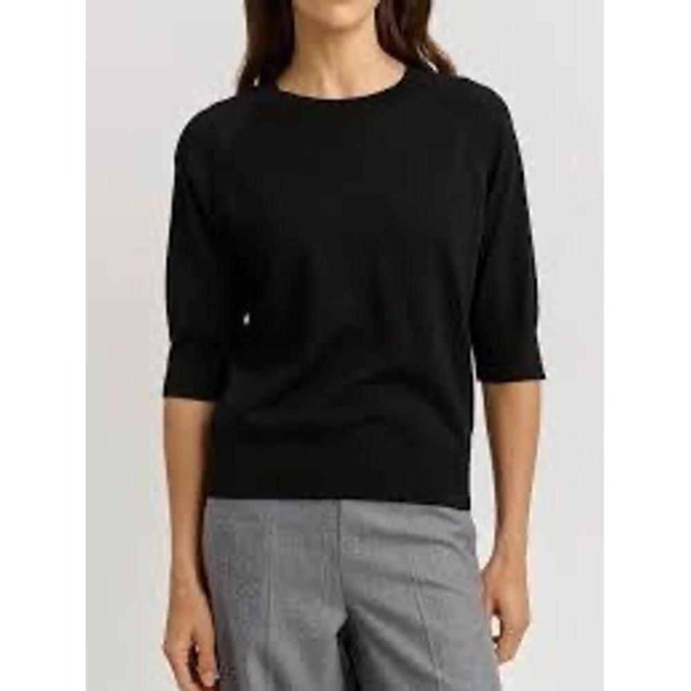 Preston & York Women's Classic Black Crew Neck Knit Sweater